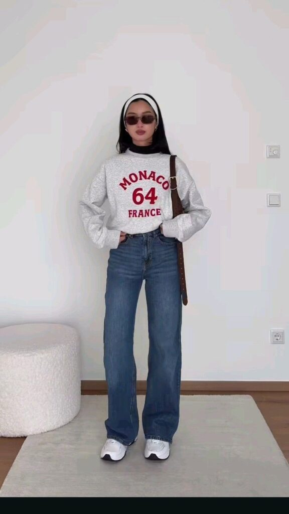 Sporty Graphic Sweatshirt with Wide-Leg Jeans