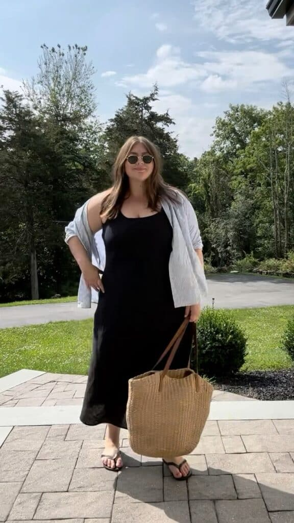 Effortless Chic: Black Maxi Dress