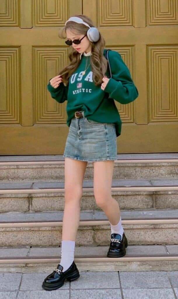 Retro-Chic Denim Mini Skirt Ensemble