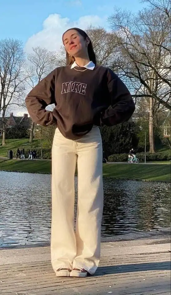Sporty Chic in Brown and Cream
