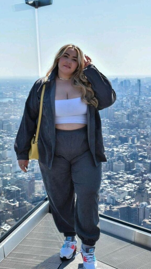 Oversized Blazer with Relaxed Fit Bottoms