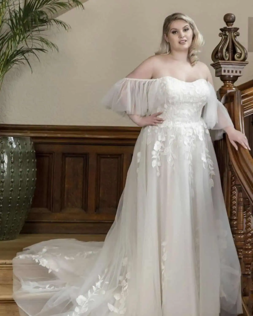 Elegant Off-Shoulder Appliqué Ball Gown