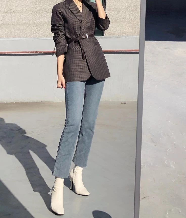 Oversized Blazer With Cropped Jeans